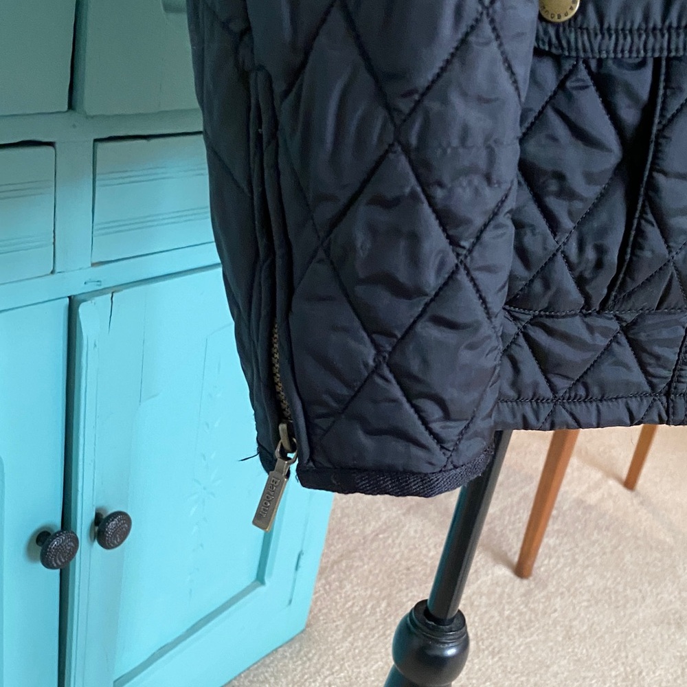 Barbour Black Quilted Utility Jacket with Red Paisley Lining - Picture 5 of 13